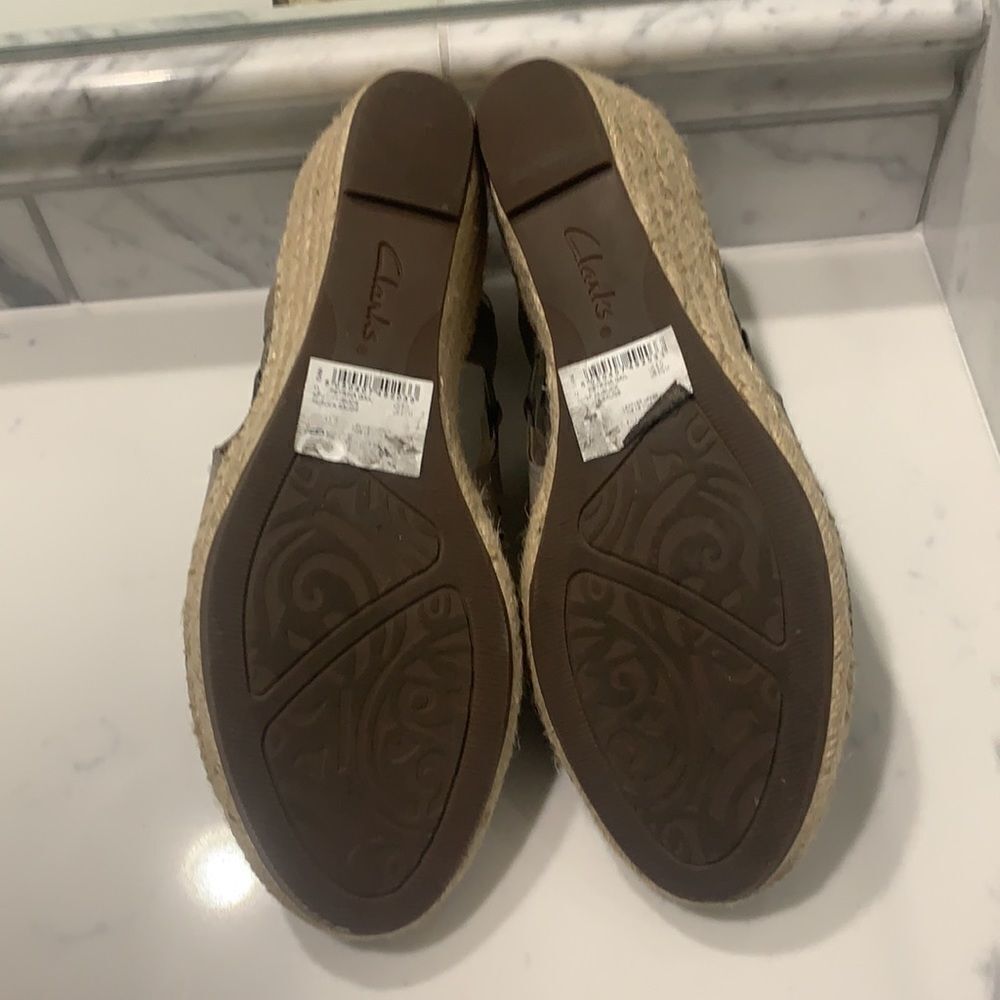 Clarks Taupe Gray Wedges - Picture 7 of 11